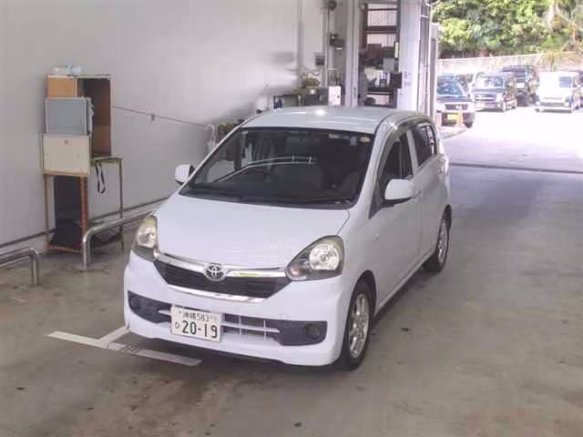 TOYOTA PIXIS EPOCH