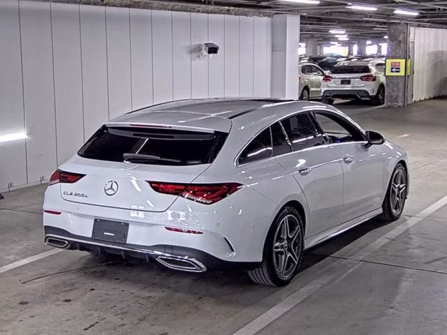 MERCEDES-BENZ CLA-CLASS