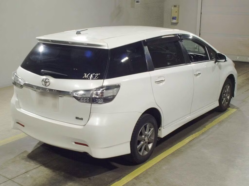 TOYOTA WISH
