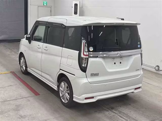 MITSUBISHI DELICA D:2
