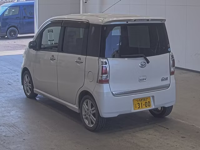 DAIHATSU TANTO EXE