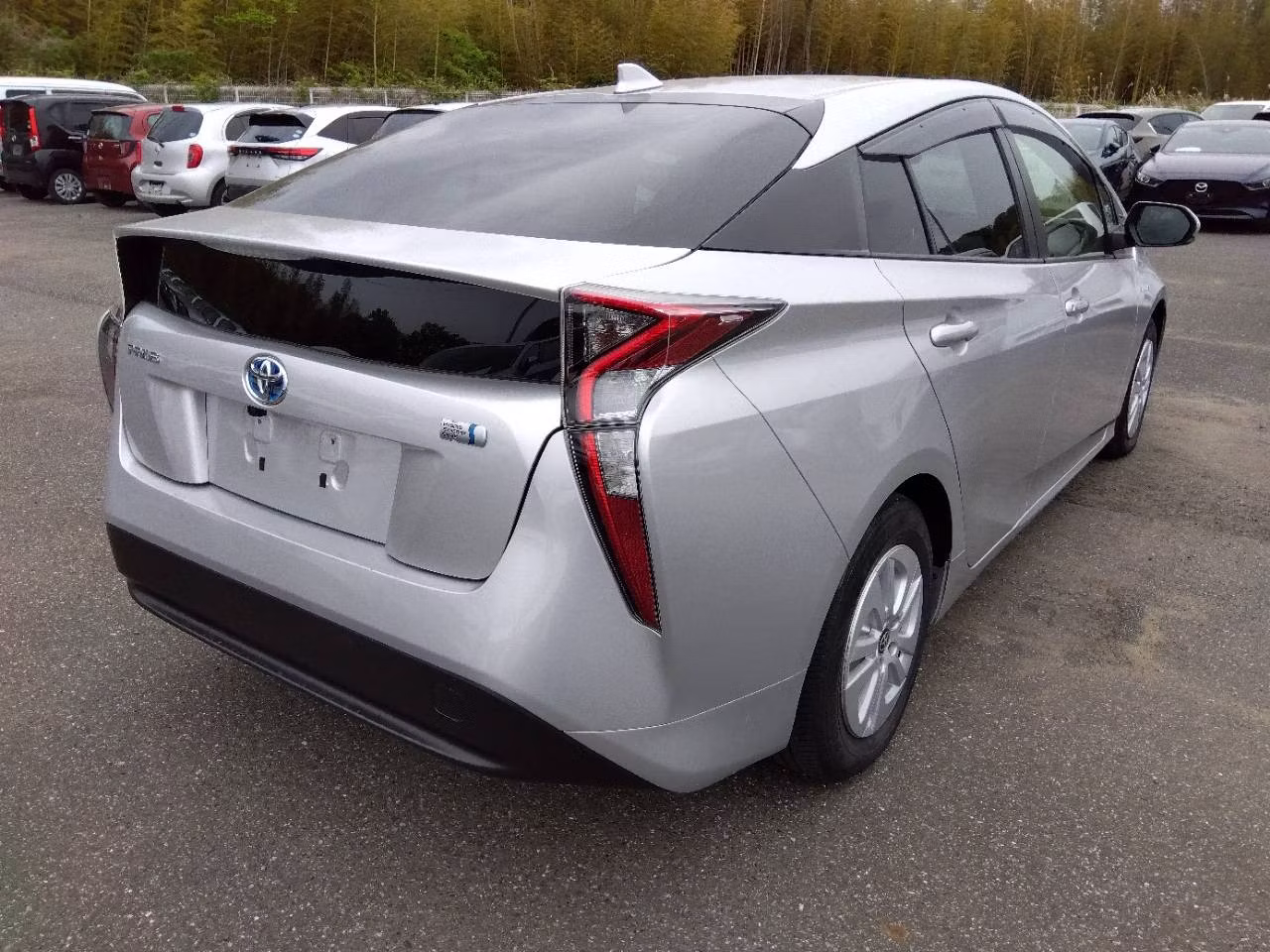 TOYOTA PRIUS