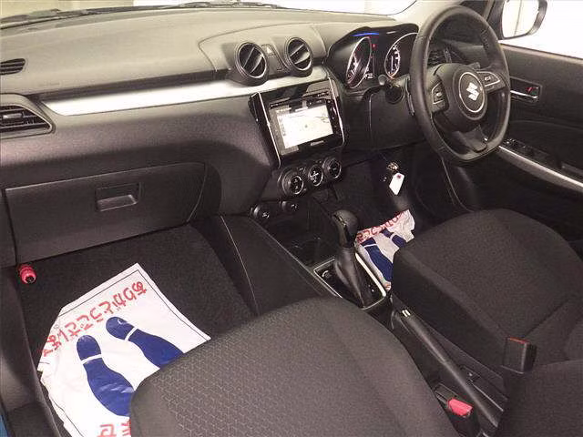 SUZUKI SWIFT