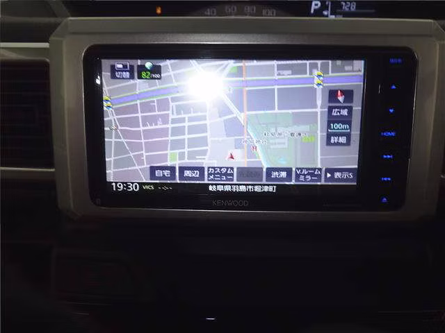 DAIHATSU WAKE