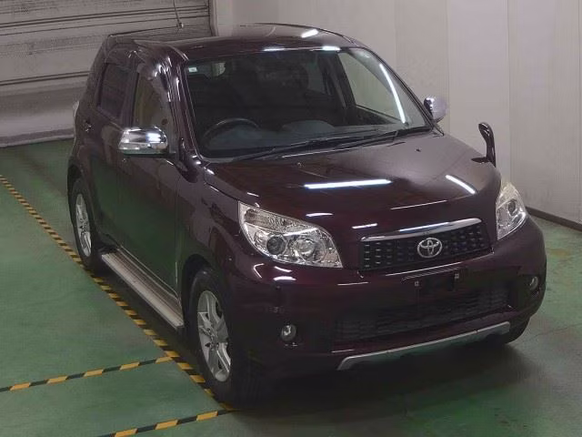 TOYOTA RUSH