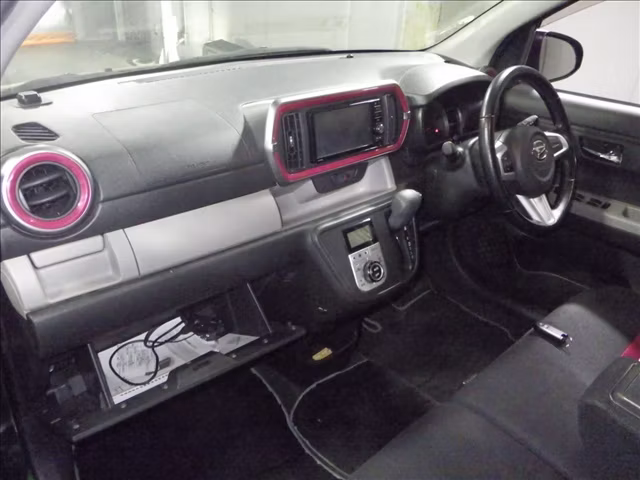 DAIHATSU BOON