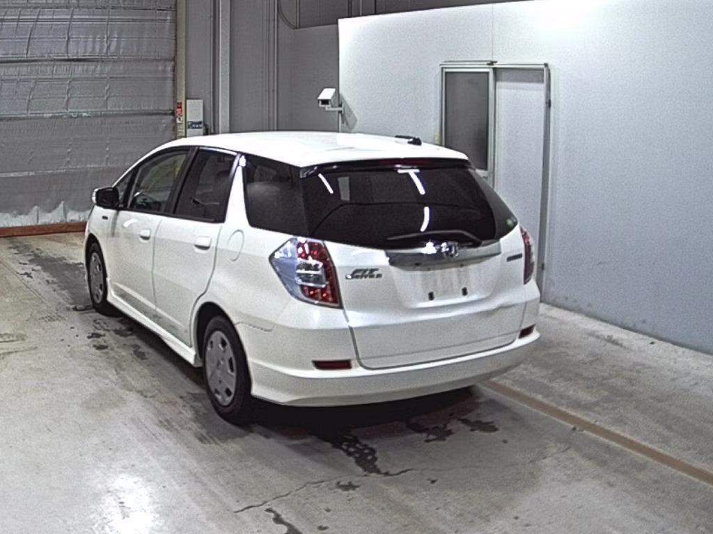HONDA FIT SHUTTLE