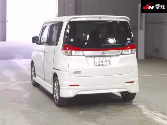 MITSUBISHI DELICA D:2