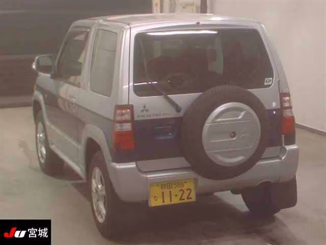 MITSUBISHI PAJERO MINI
