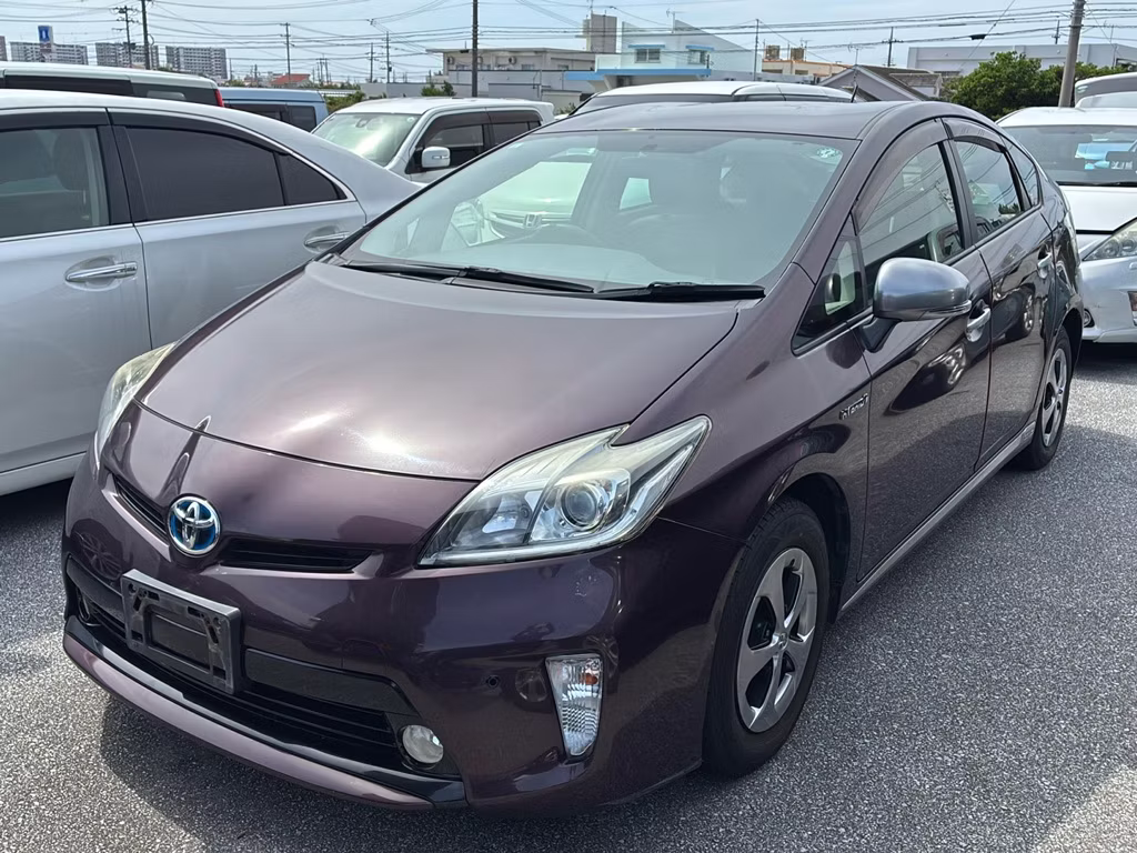 TOYOTA PRIUS