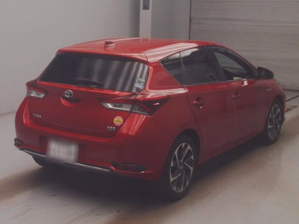 TOYOTA AURIS