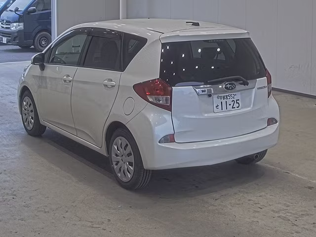 SUBARU TREZIA