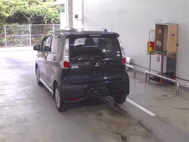 MITSUBISHI EK CUSTOM
