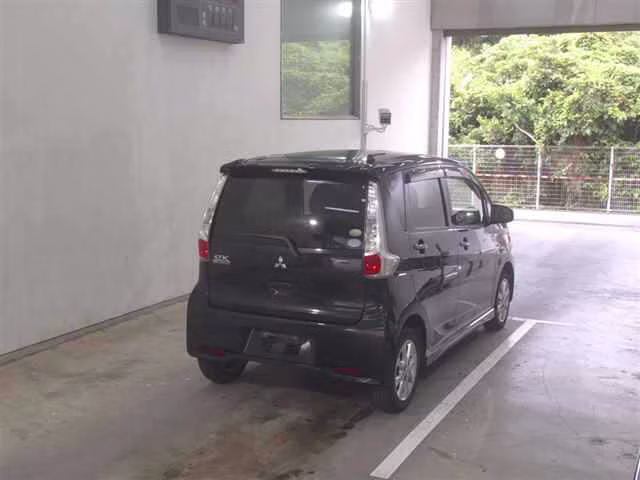 MITSUBISHI EK CUSTOM