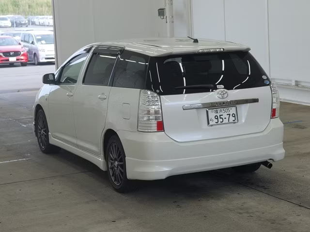TOYOTA WISH