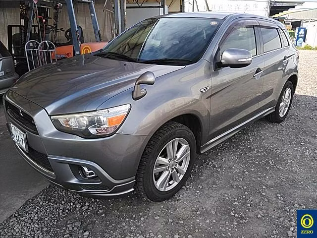 MITSUBISHI RVR