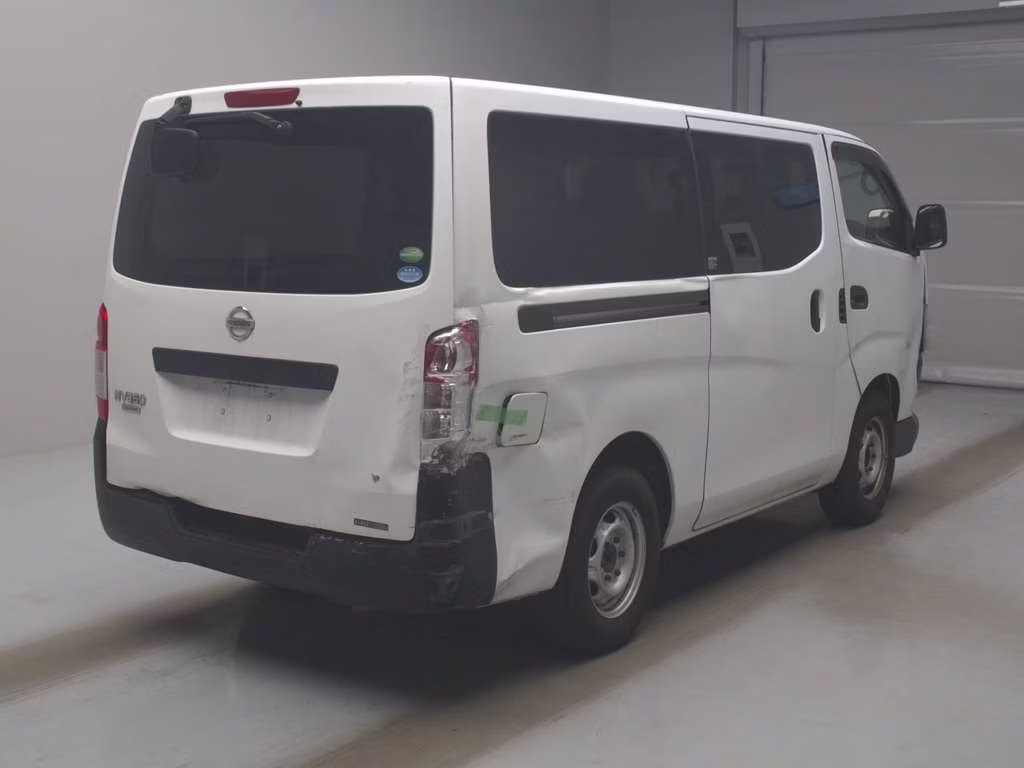 NISSAN NV350 CARAVAN