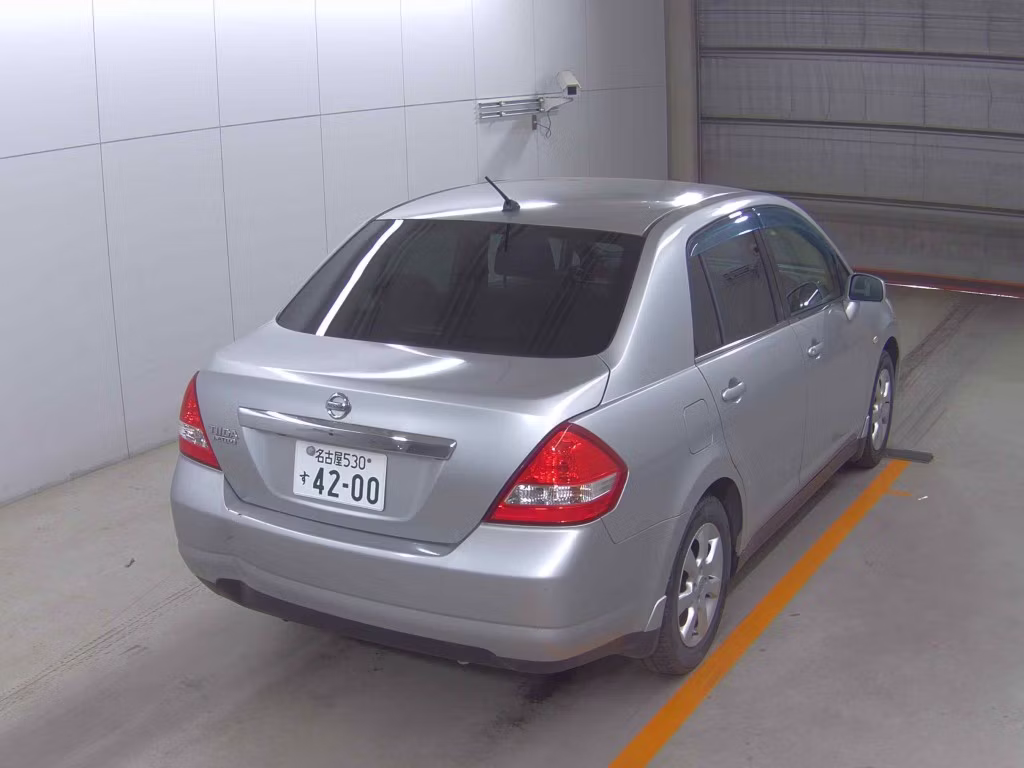 NISSAN TIIDA LATIO