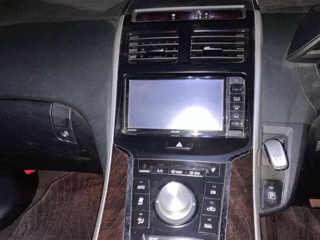 TOYOTA SAI