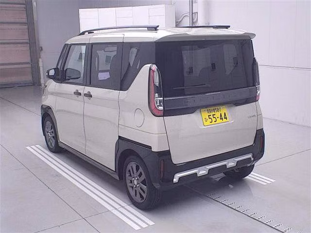 MITSUBISHI DELICA MINI
