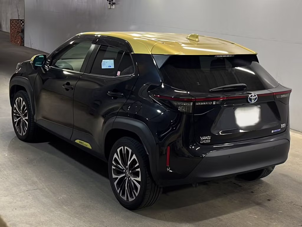 TOYOTA YARIS CROSS