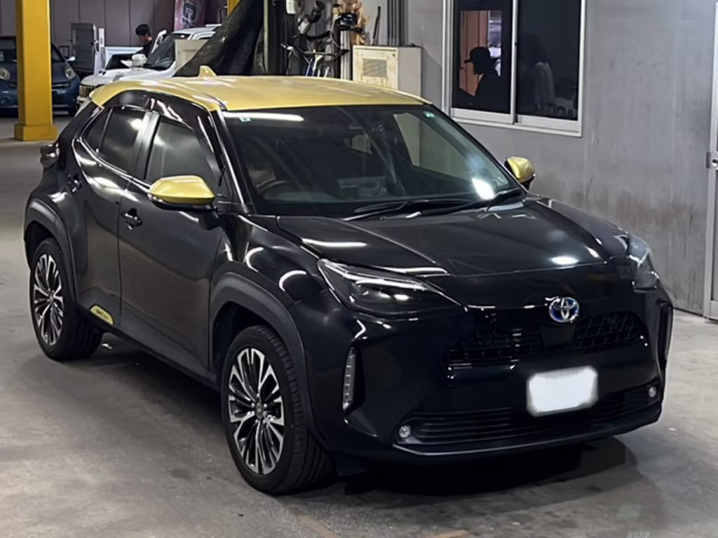 TOYOTA YARIS CROSS