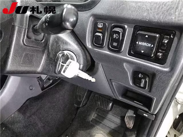 DAIHATSU TERIOS KID