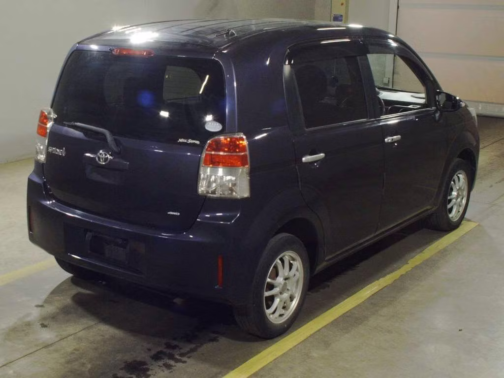 TOYOTA SPADE