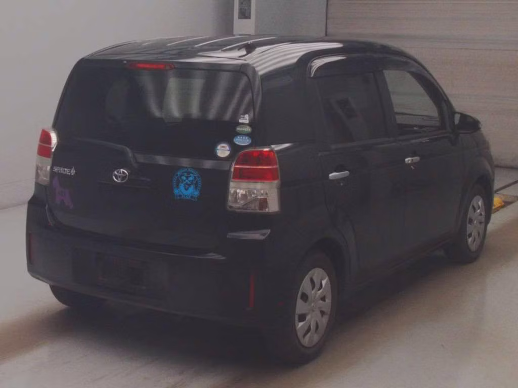 TOYOTA SPADE
