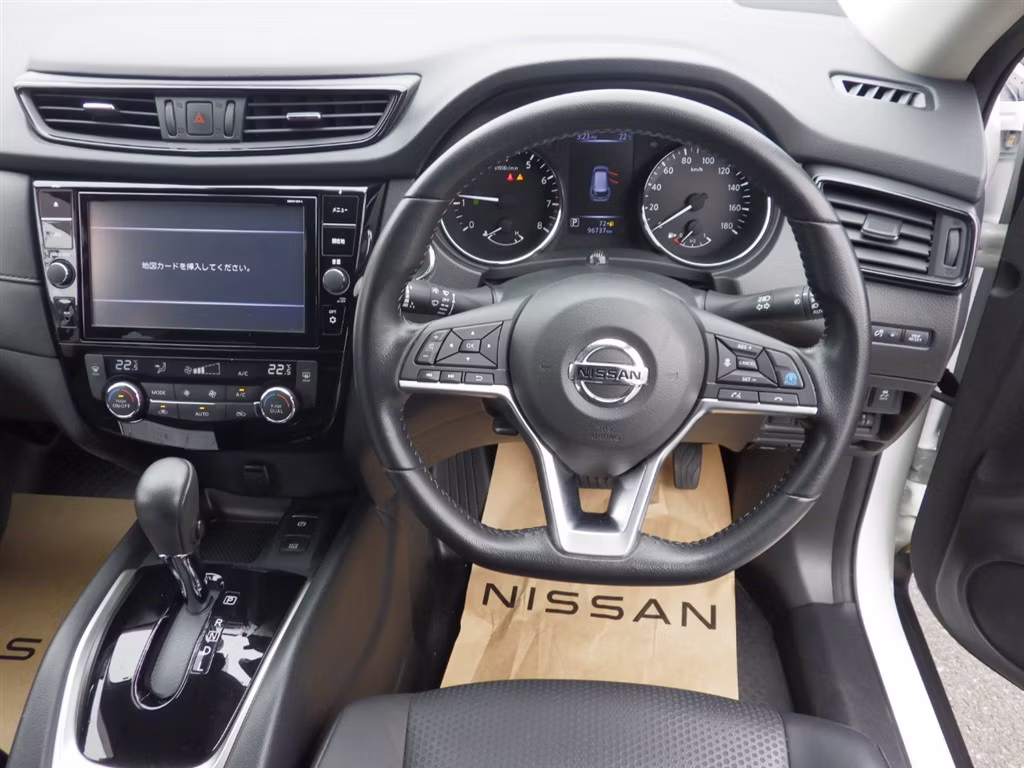NISSAN X-TRAIL