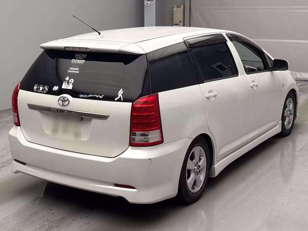 TOYOTA WISH