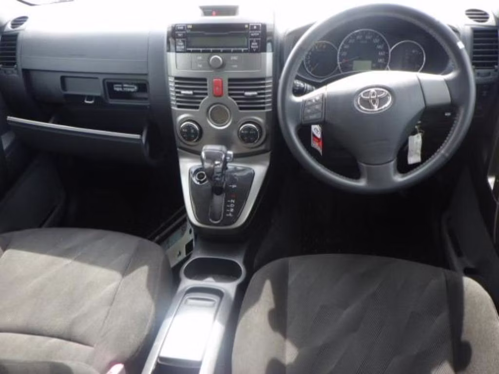 TOYOTA RUSH