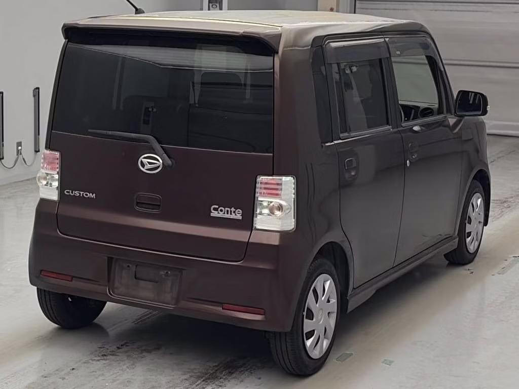DAIHATSU MOVE CONTE
