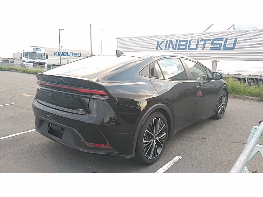 TOYOTA PRIUS