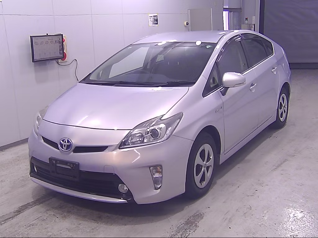 TOYOTA PRIUS