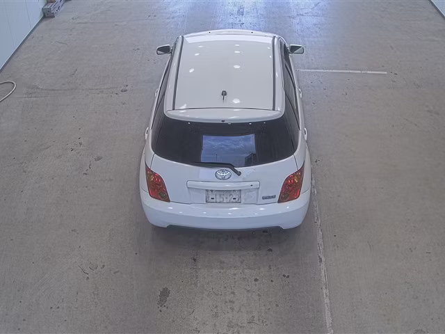 TOYOTA IST