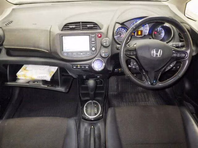 HONDA FIT SHUTTLE