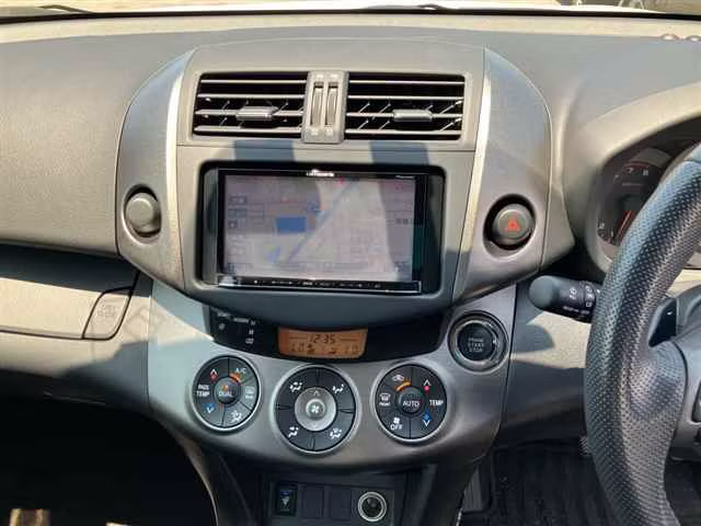 TOYOTA VANGUARD