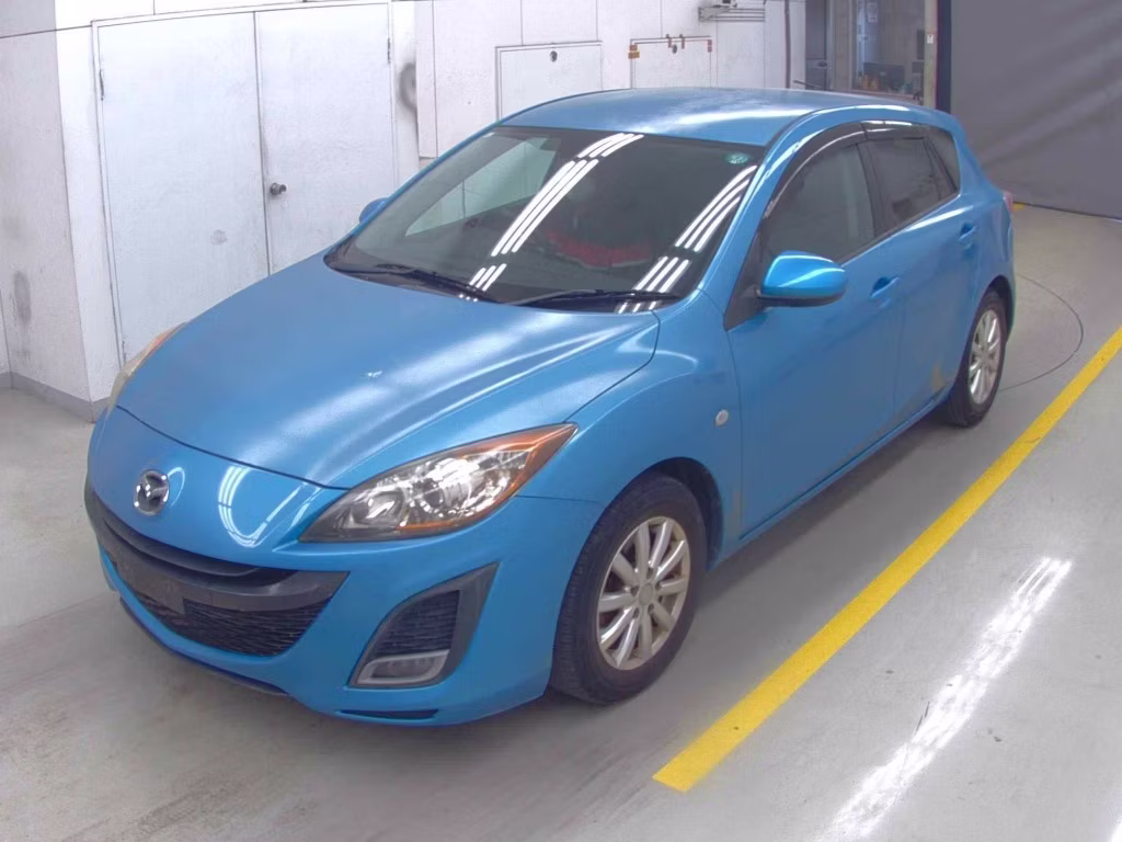 MAZDA AXELA