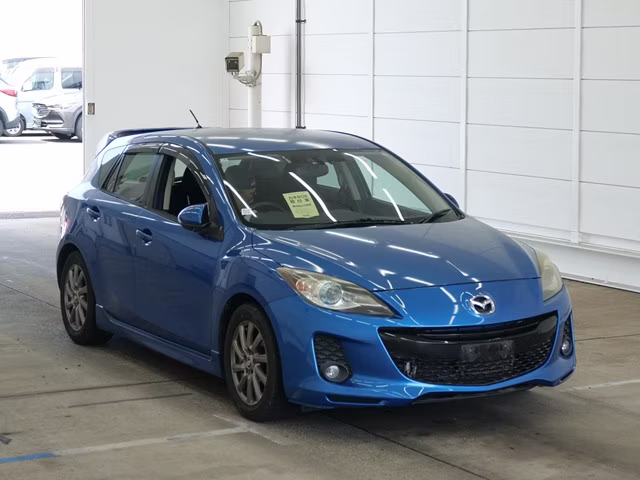 MAZDA AXELA