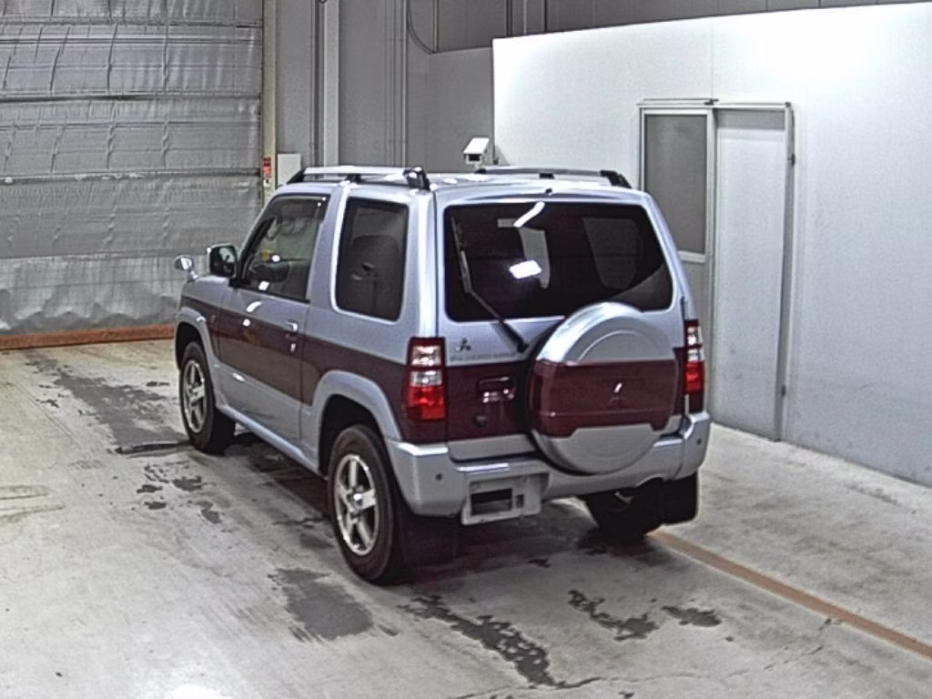 MITSUBISHI PAJERO MINI