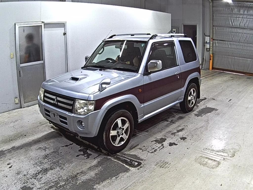 MITSUBISHI PAJERO MINI