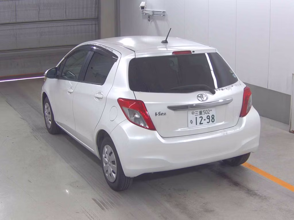 TOYOTA VITZ