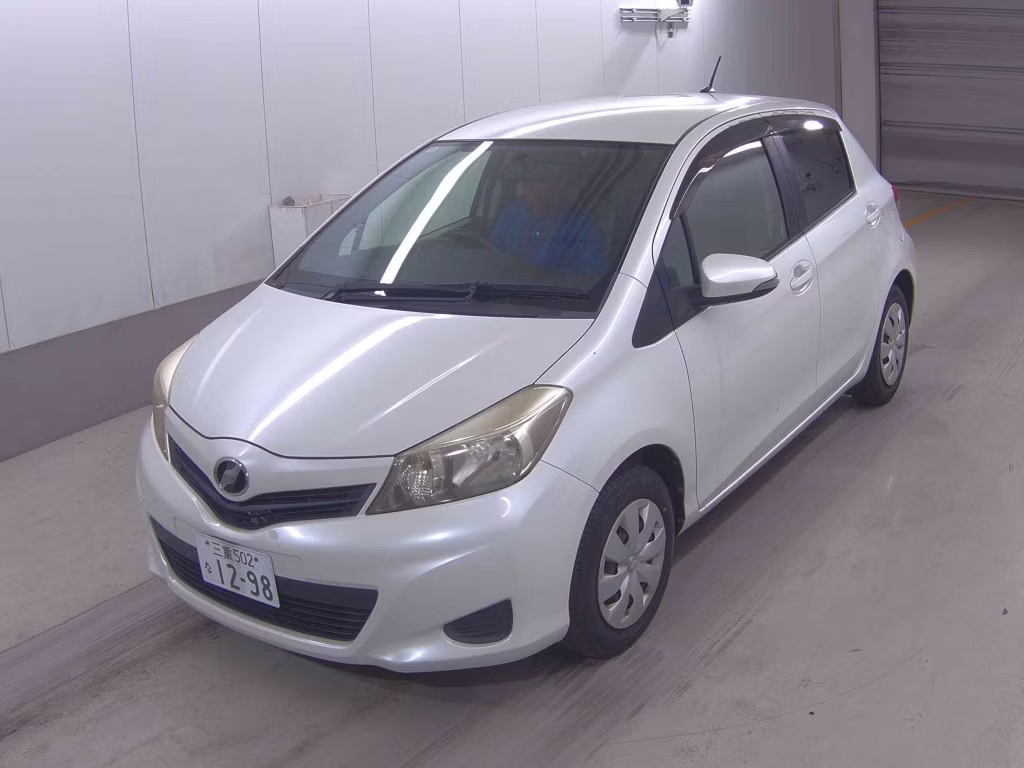 TOYOTA VITZ