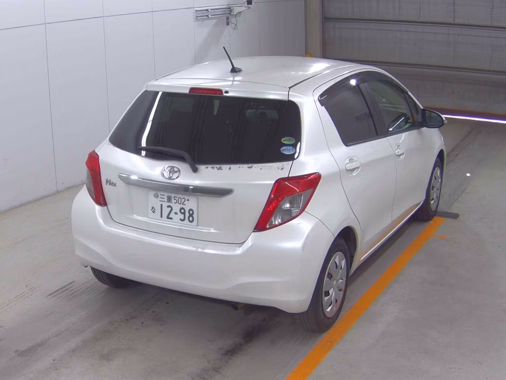 TOYOTA VITZ