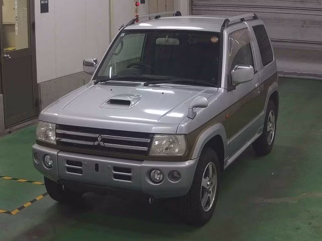 MITSUBISHI PAJERO MINI