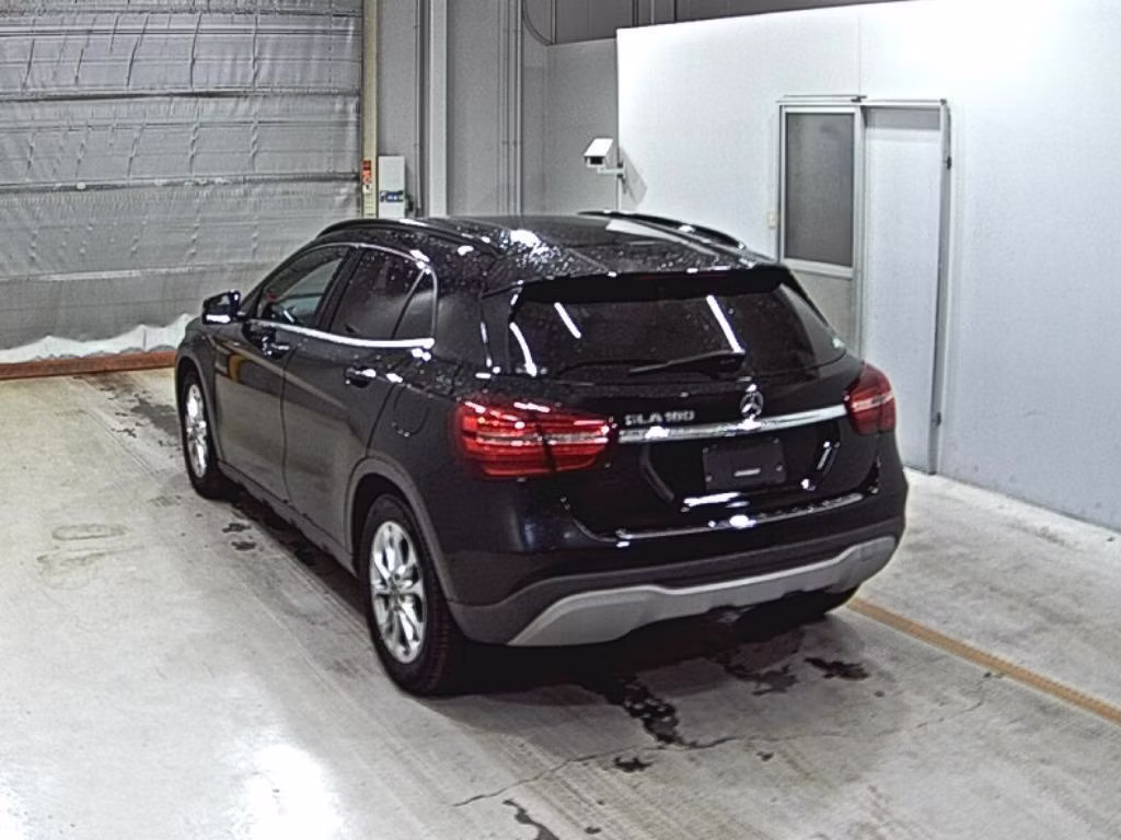 MERCEDES-BENZ GLA-CLASS
