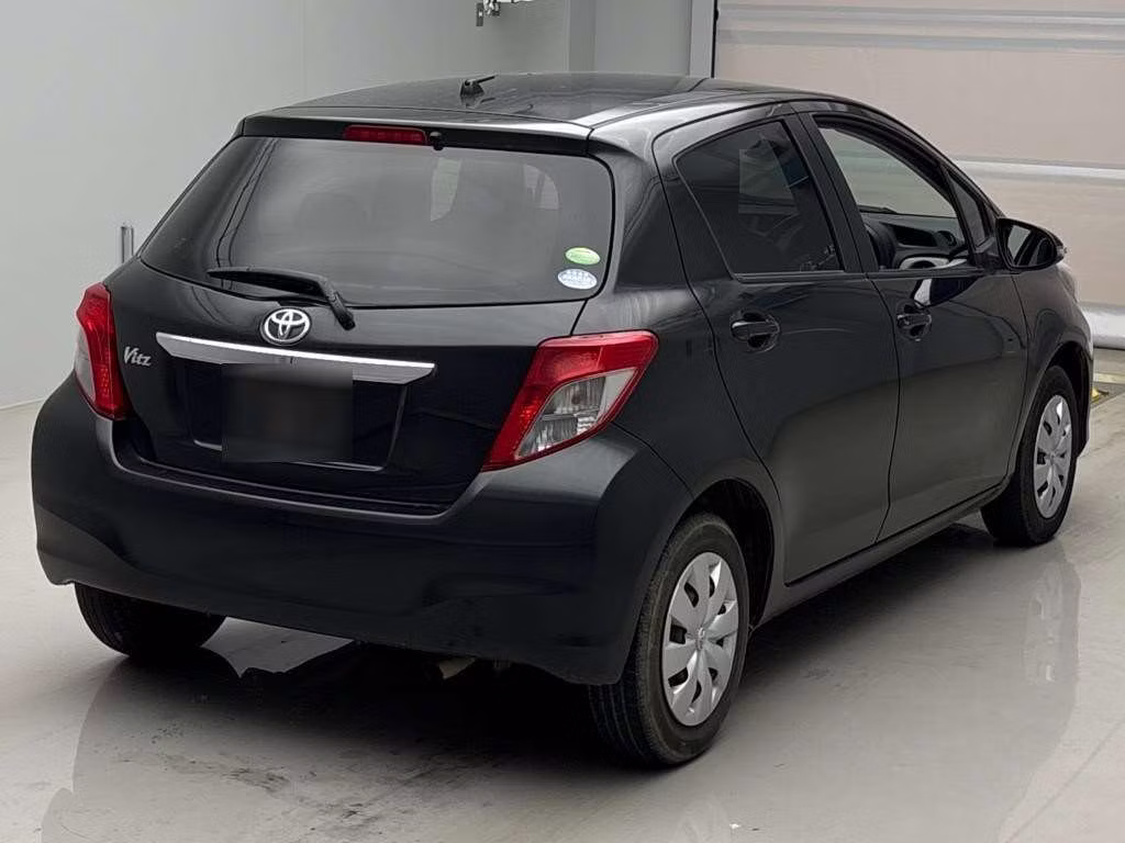 TOYOTA VITZ