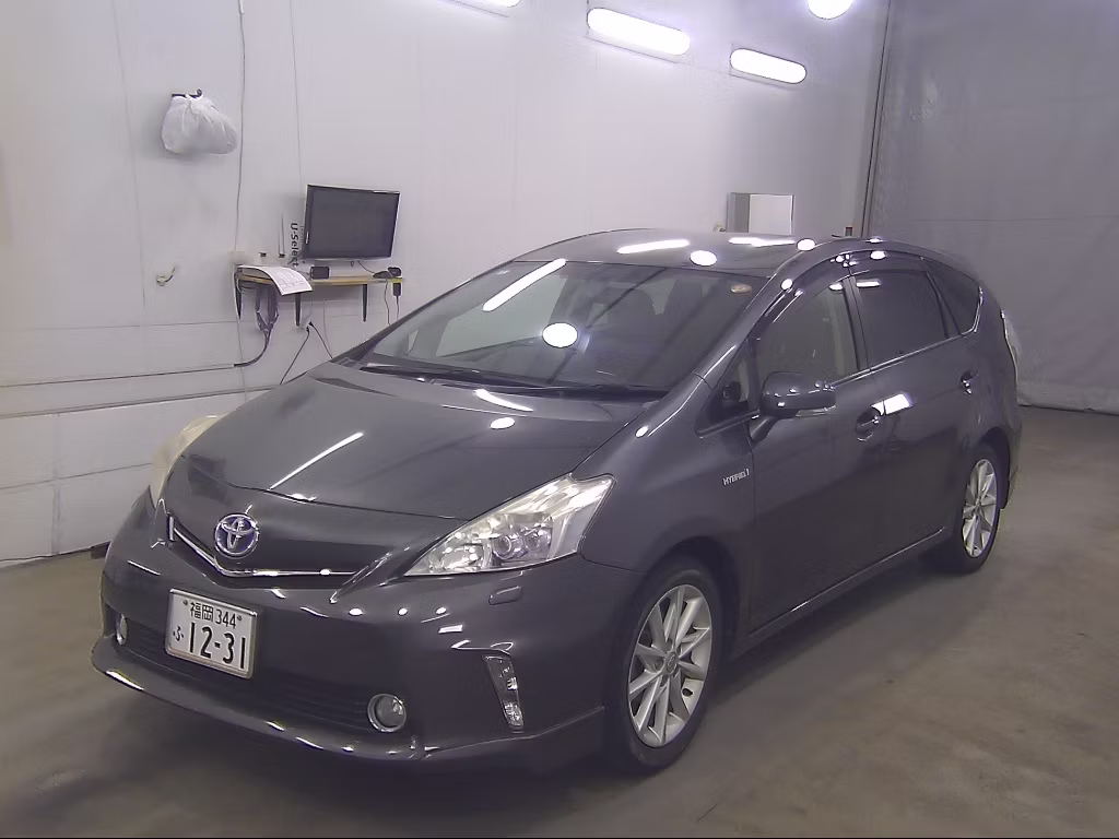 TOYOTA PRIUS ALPHA