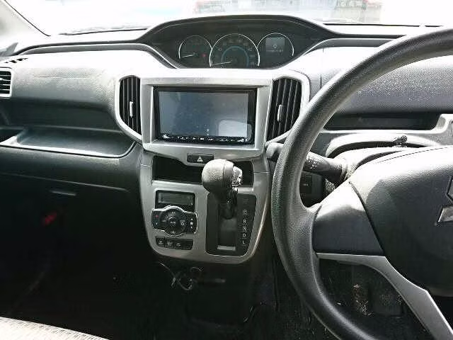 MITSUBISHI DELICA D:2